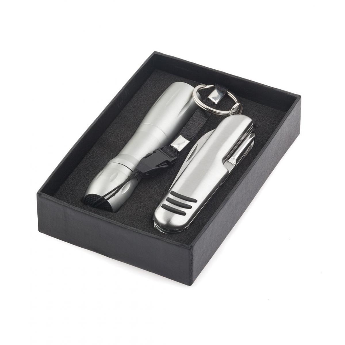 Çakı ve El Feneri Seti